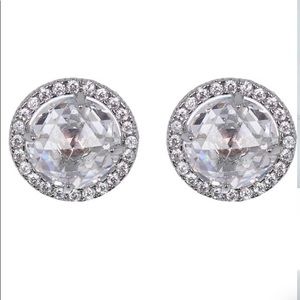 NWT ~ Kate Spade Earrings ♦️BEST SELLER♦️